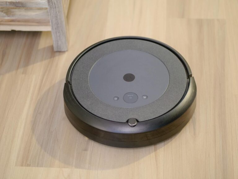 Roborock Vs Roomba Comparison